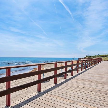 Frontline Beach Apartment Miraflores Sitio de Calahonda المظهر الخارجي الصورة