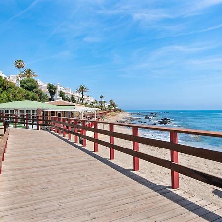 Frontline Beach Apartment Miraflores Sitio de Calahonda المظهر الخارجي الصورة