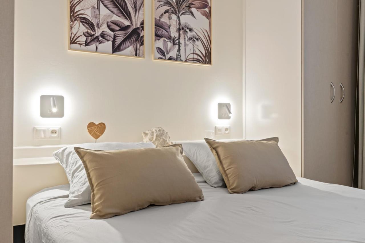 Frontline Beach Apartment Miraflores Sitio de Calahonda المظهر الخارجي الصورة