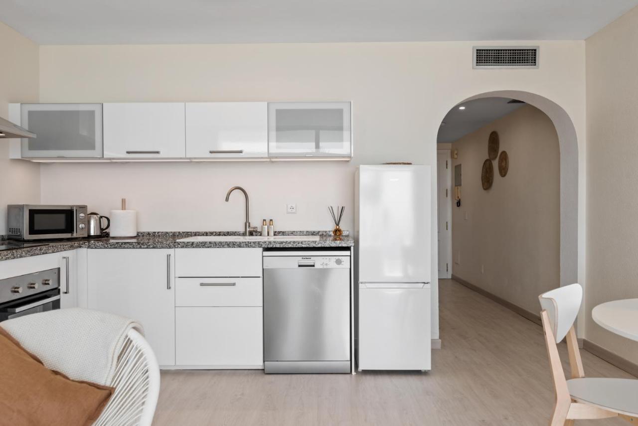 Frontline Beach Apartment Miraflores Sitio de Calahonda المظهر الخارجي الصورة