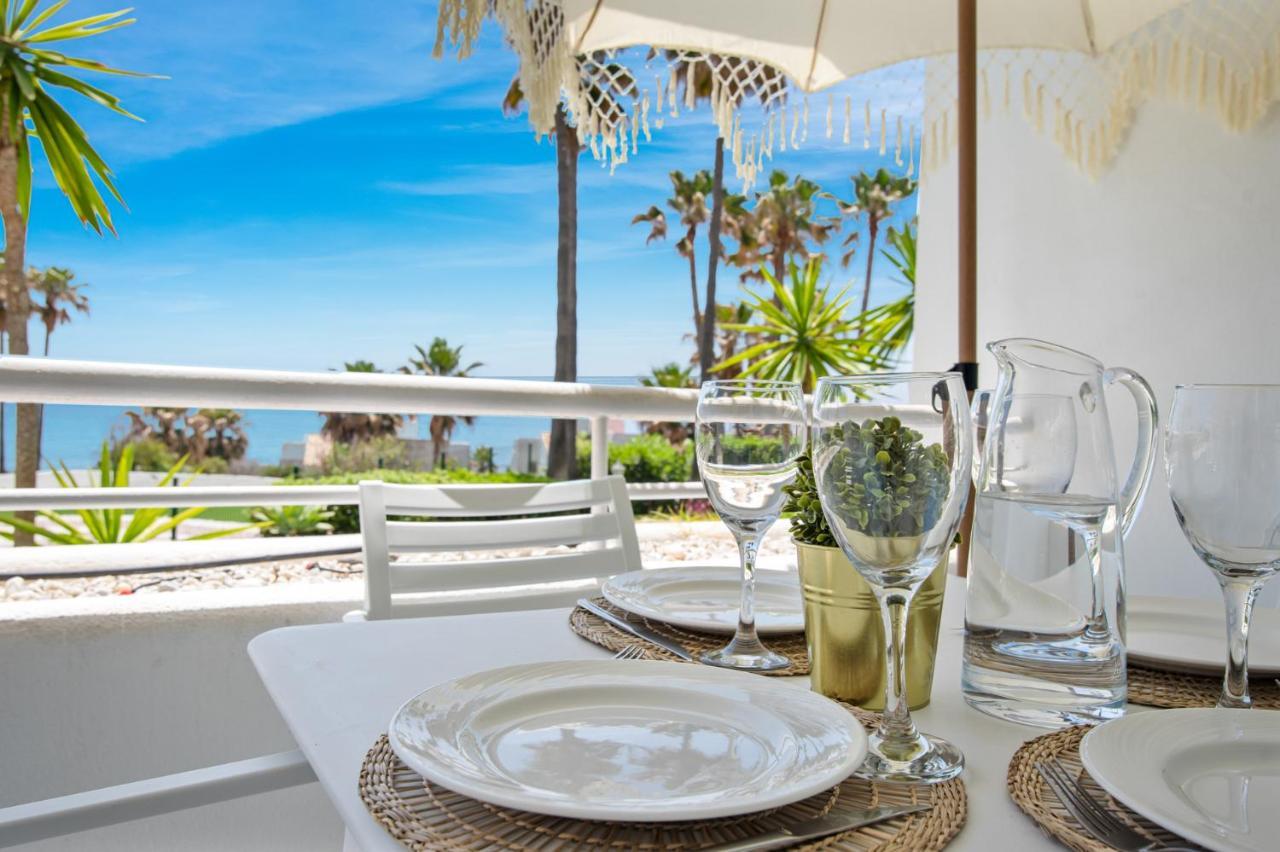 Frontline Beach Apartment Miraflores Sitio de Calahonda المظهر الخارجي الصورة