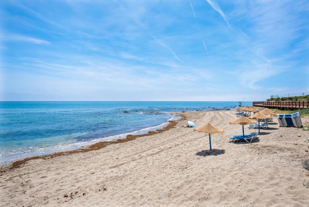 Frontline Beach Apartment Miraflores Sitio de Calahonda المظهر الخارجي الصورة