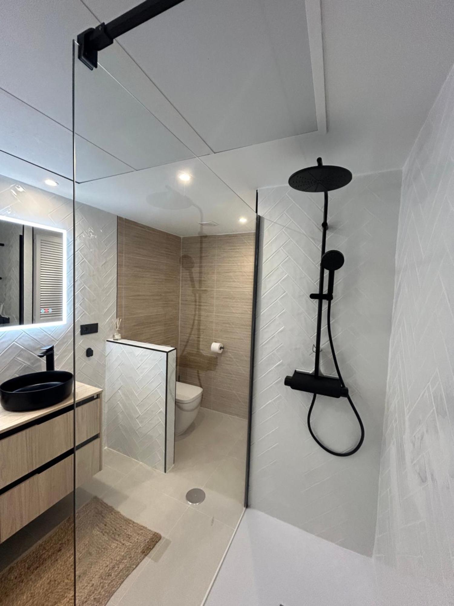 Frontline Beach Apartment Miraflores Sitio de Calahonda المظهر الخارجي الصورة